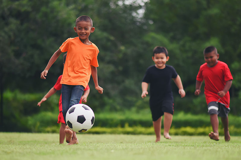 Esporte para crianças: educador físico explica os benefícios da prática