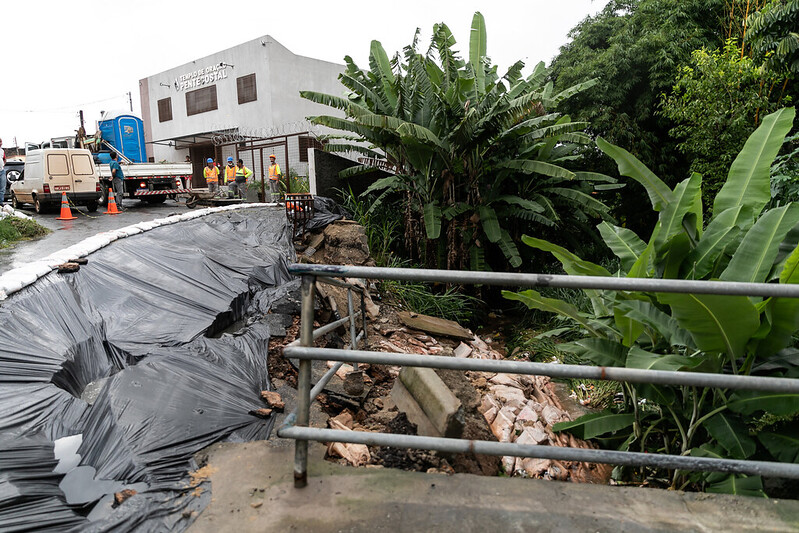 Prefeitura desenvolverá projeto para sanar problemas de desabamento de encosta no Flamengo