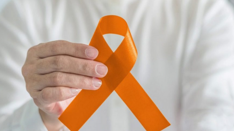 Fevereiro Laranja: mês de conscientização sobre leucemia e importância da doação de medula óssea e células-tronco