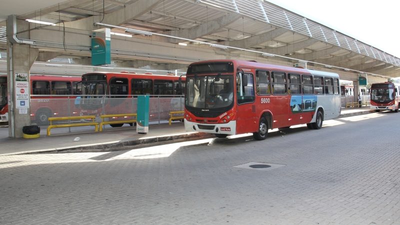 Ônibus metropolitanos começam a retomar quadro de horários pré-pandemia