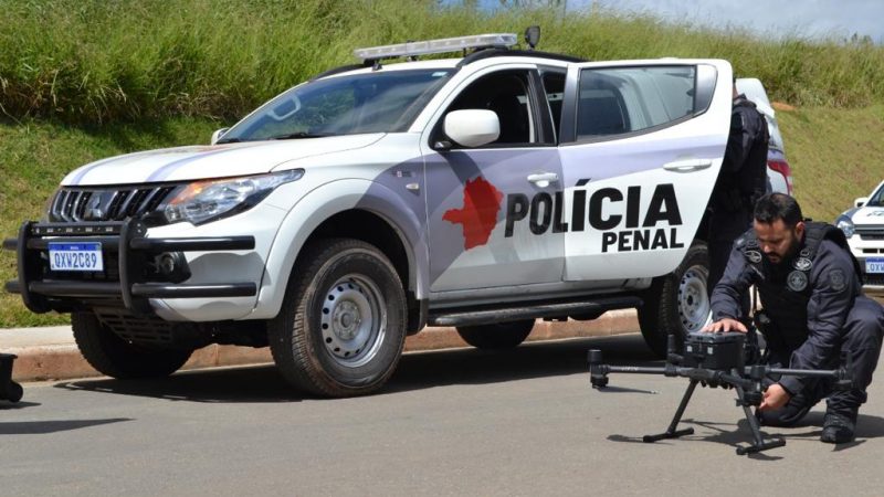 Drones apreendidos do crime estão sendo usados para patrulhar o espaço aéreo de unidades prisionais