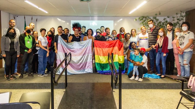 No mês do Orgulho LGBT, encontro debate violência de gênero, inclusão e direitos da comunidade LGBTQIA+