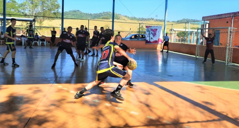 Contagem se destaca na microrregional dos Jogos Escolares e leva sete escolas para a próxima fase