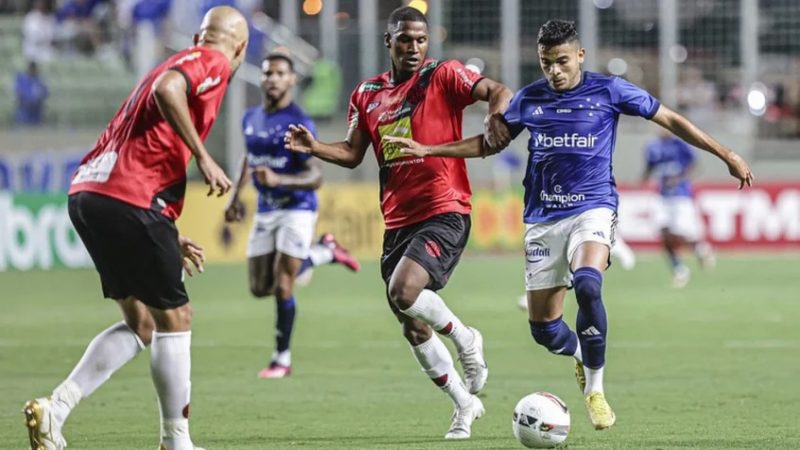 Cruzeiro não vence há três rodadas no Campeonato Mineiro