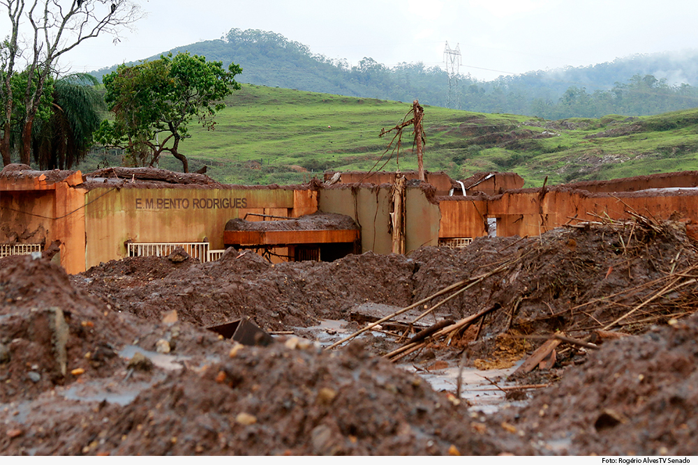 Nova ação civil pública contra mineradoras deve ficar na Justiça estadual