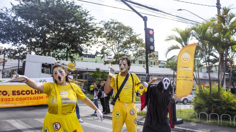 Projeto de educação no trânsito busca conscientizar crianças em Contagem