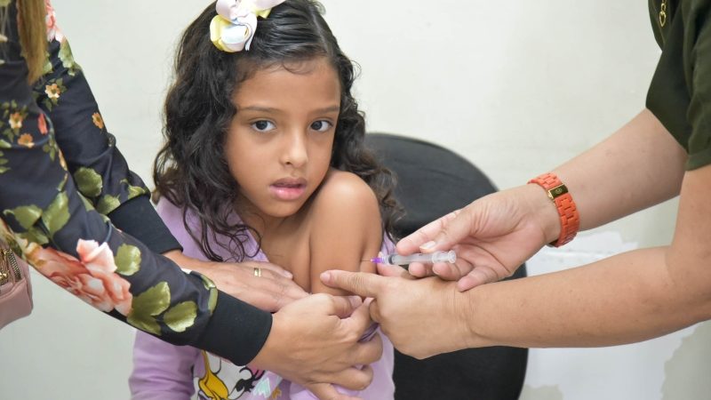 Contagem amplia temporariamente o público-alvo da vacinação contra meningite ACWY até 31 de julho