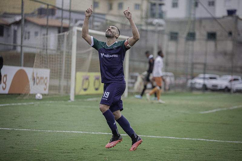 Contagem EC vence o Coimbra por 1 a 0 na estreia pelo Campeonato Mineiro de Futebol