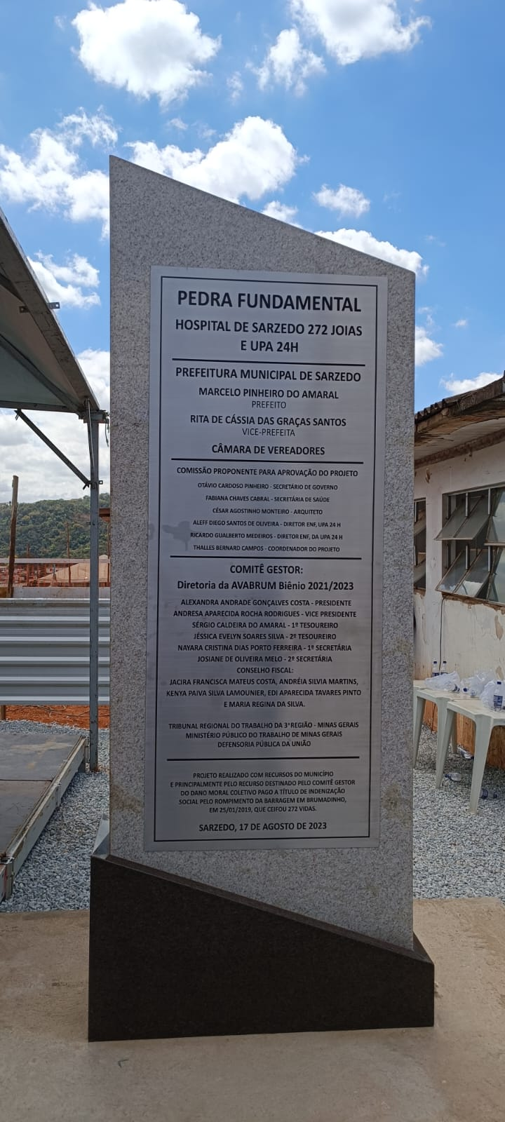 Familiares das vítimas do rompimento da barragem em Brumadinho participam do lançamento da Pedra Fundamental para construção do Hospital Sarzedo 272 Joias