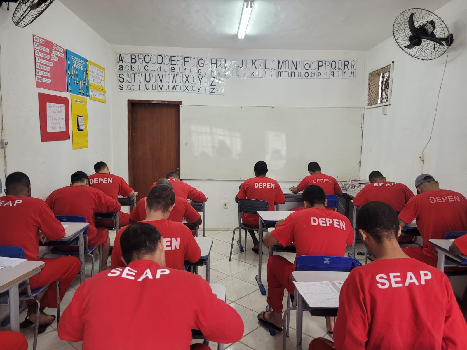 Sejusp: Número de detentos inseridos em projetos de alfabetização cresce quase 90% em Minas Gerais