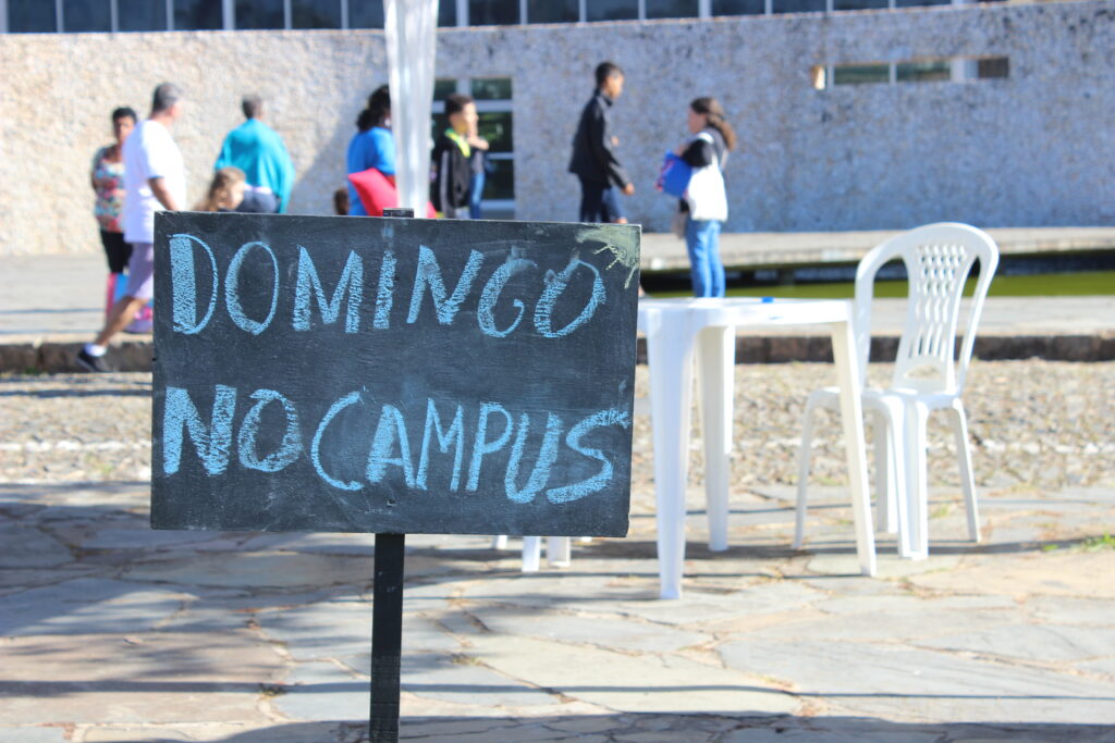 Neste domingo (17), venha passar uma manhã de muito lazer na UFMG; teremos atrações para todas as idades; você e sua família são nossos convidados!