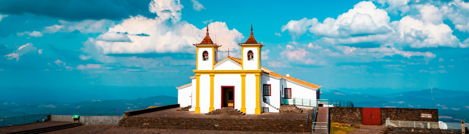 FIC leva coral de idosos para apresentação no Santuário Nossa Senhora da Piedade