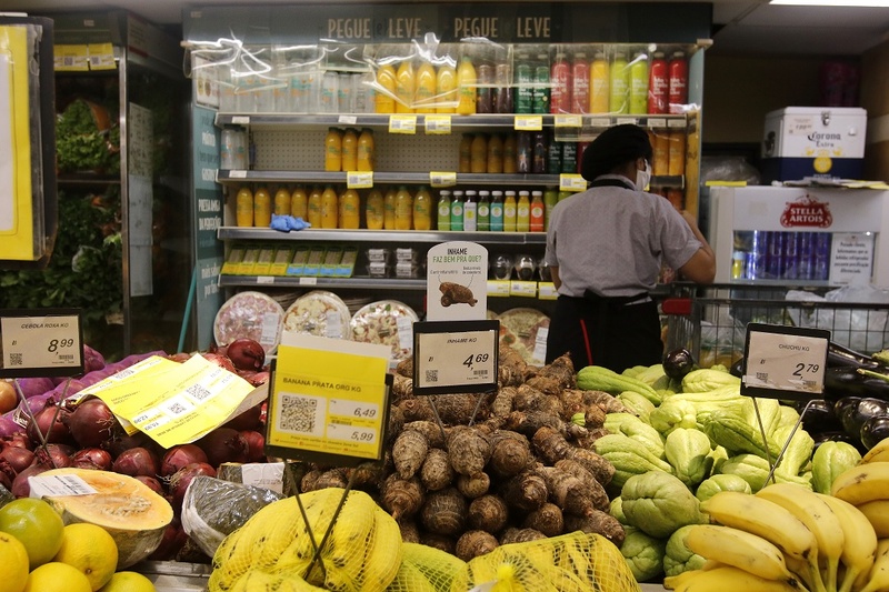 Confira os alimentos que tiveram maior queda em Belo Horizonte nos primeiros oito meses de 2023