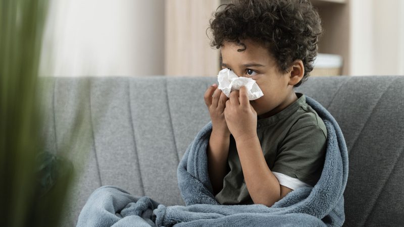 Vírus Sincicial Respiratório (VSR) possui 95% dos casos em crianças de 0 a 4 anos