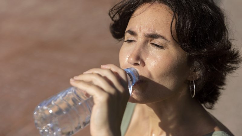 Calor intenso em Minas: confira dicas para evitar problemas de saúde em dias mais quentes