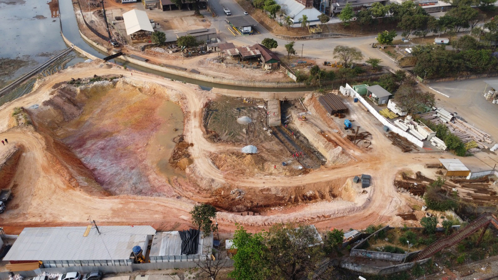 Obras de contenção de cheias avançam e vão beneficiar cerca de 46 mil pessoas na RMBH