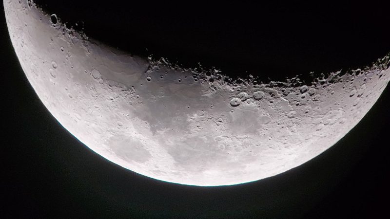 Noite Internacional de Observação da Lua: Espaço do Conhecimento UFMG promove atividades especiais em celebração ao nosso satélite natural