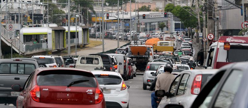 Serviços relacionados a documentos de veículos são transferidos da Gameleira para as UAIs da capital