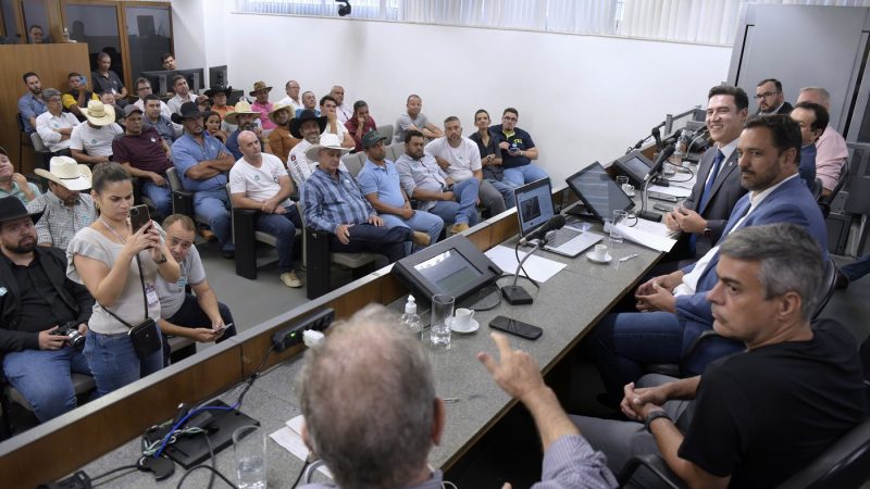 ALMG: lança frente parlamentar e debate projeto sobre rodeios