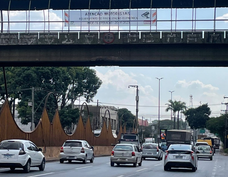 Novos radares, na Avenida Cardeal Eugenio Pacelli, começam a funcionar na segunda (20/11)