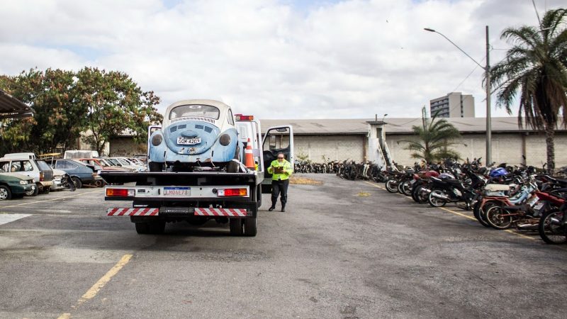 76 veículos abandonados são recolhidos pela Transcon