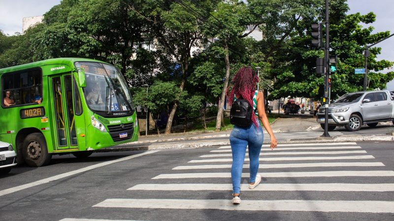 Conscientização do respeito ao pedestre é tema da campanha educativa da Transcon em Janeiro