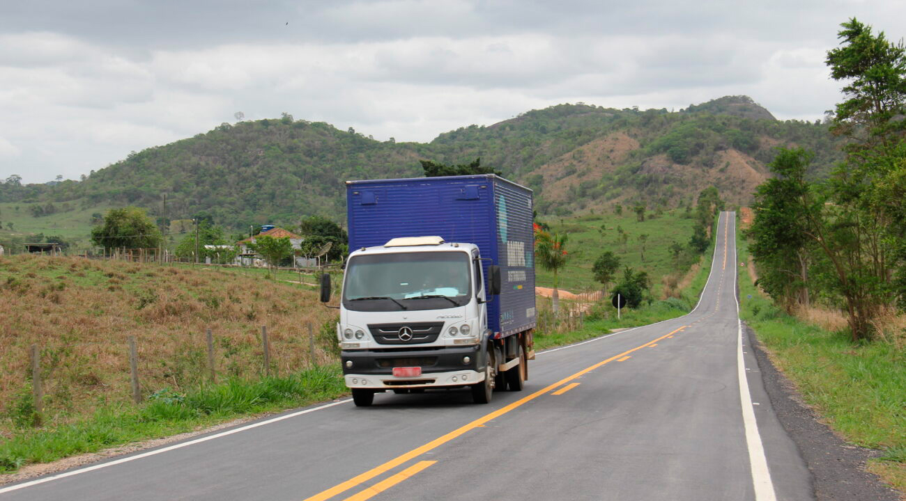 Em Minas Gerais veículos de grande porte terão tráfego restrito nas rodovias durante feriado de Semana Santa