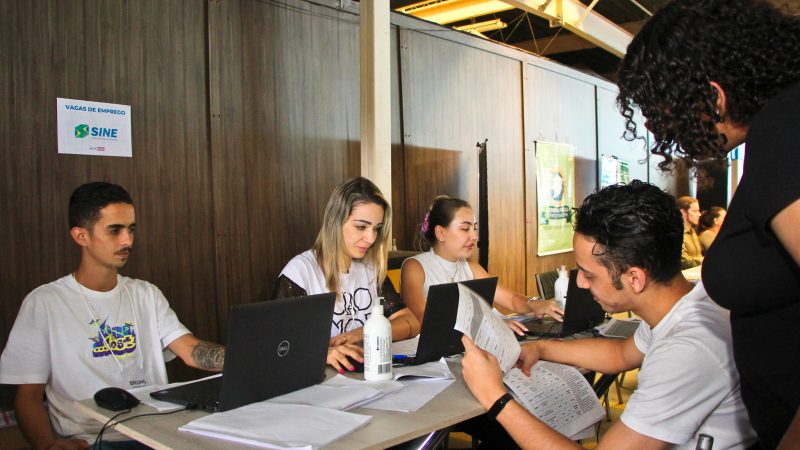 Feirão de Empregabilidade da Juventude no Itaú Power Shopping no sábado (04/05)