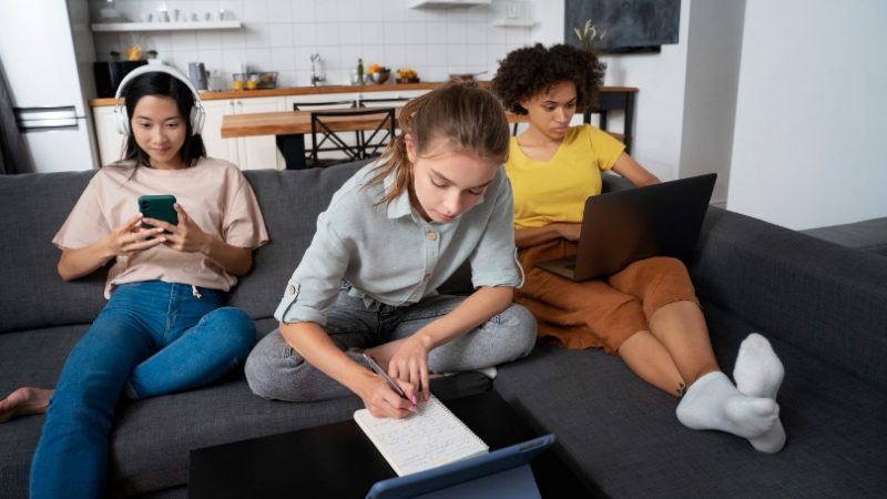 Conheça cinco jogos que auxiliam na jornada de estudos para o ENEM