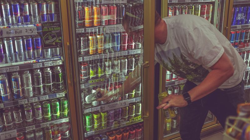 Confira os riscos do consumo excessivo de energéticos