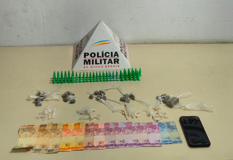 CONTAGEM: 18º Batalhão- Policiais apreendem drogas na Vila Renascer