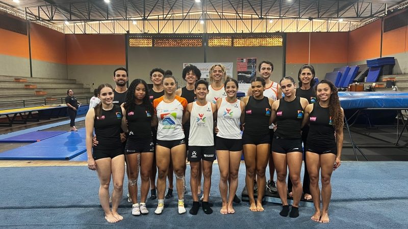 Atletas de Contagem representam o Brasil no Pan-Americano de Ginástica de Trampolim, em El Salvador