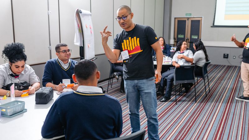 Emprego jovem: McDonald’s abre mais de 150 vagas em Minas Gerais