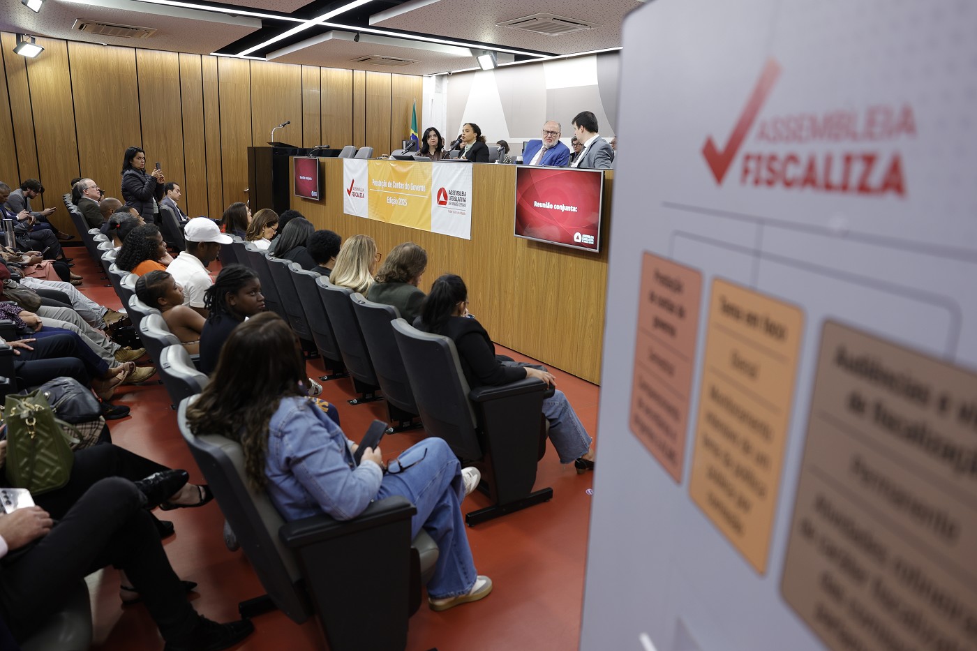 Parlamentares demandam mais políticas públicas de desenvolvimento social