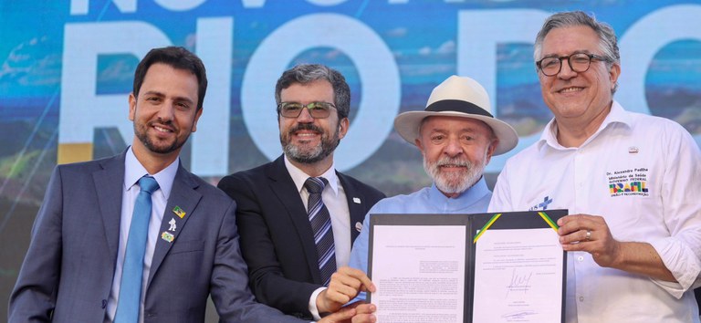 Ministro da Saúde anuncia novo hospital universitário e libera R$ 170 milhões para municípios mineiros