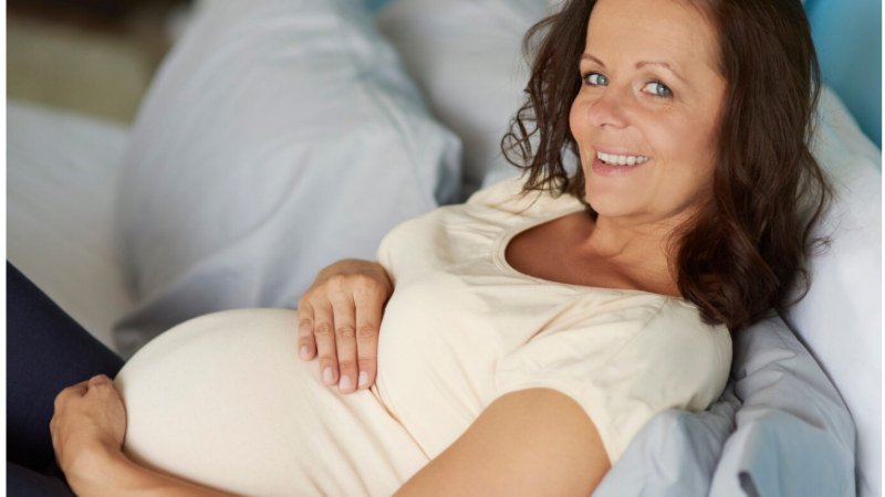 Pesquisas apontam crescimento no número de mulheres que engravidam após os 35 anos