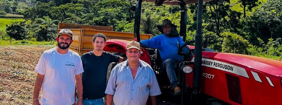 Equipamentos agrícolas doados pelo Idene para prefeituras mudam a rotina de pequenos produtores