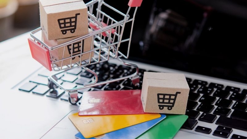 Pesquisa Fecomércio MG: quase 60% do comércio mineiro vende pela internet