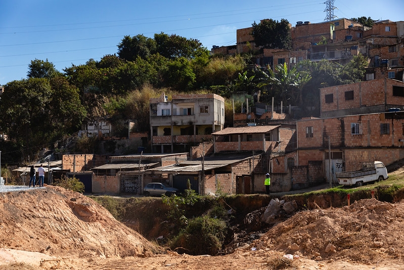 Prefeitura inicia regularização fundiária na Vila Epa e Perobas I e detalhará processo em reunião nesta terça