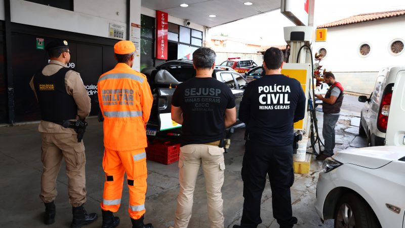 Postos de combustíveis são alvo de fiscalização durante operação integrada Apate, que ocorre em diversos municípios