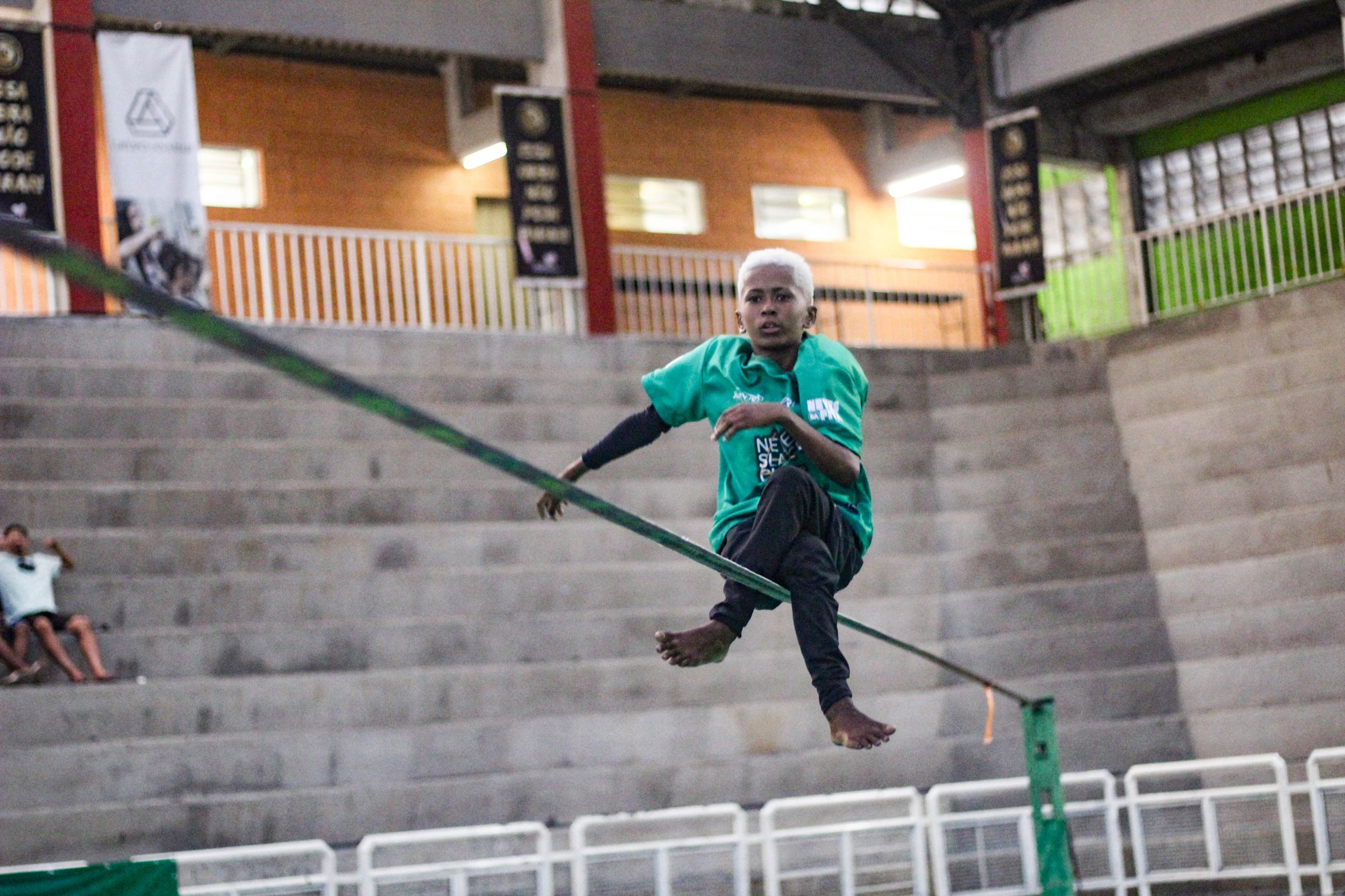 Ribeirão das Neves recebe campeonato internacional de slackline no próximo fim de semana