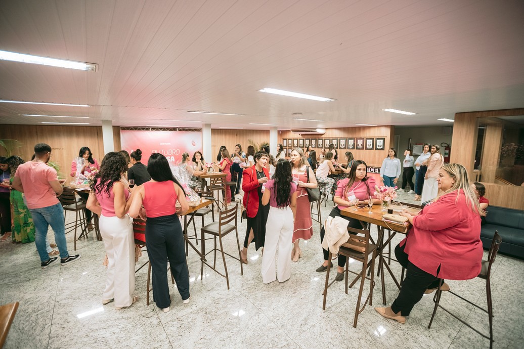 Setcemg celebra Outubro Rosa com encontro dedicado às mulheres do setor do transporte