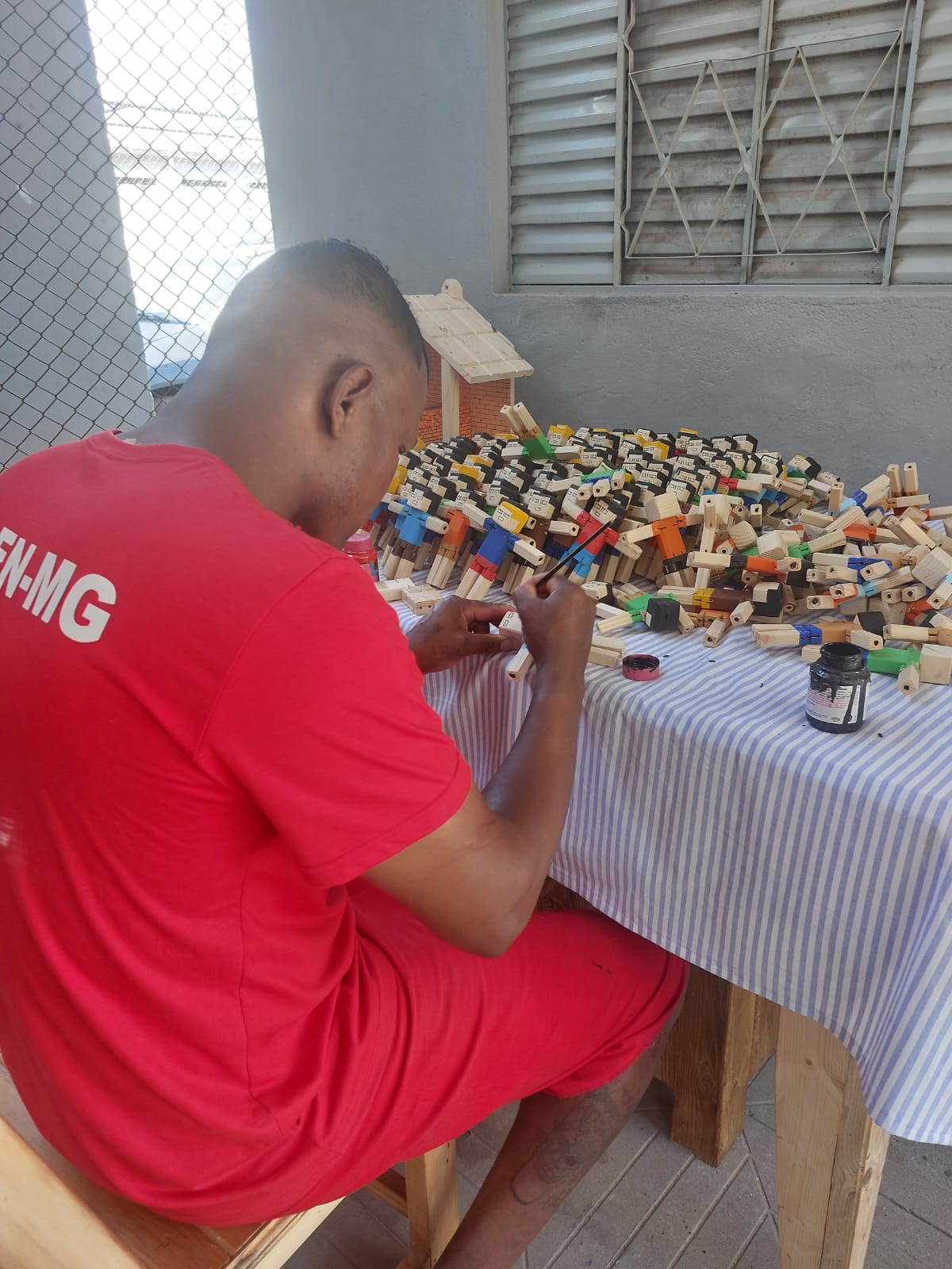 Projetos de ressocialização unem presídio e comunidade em Coronel Fabriciano