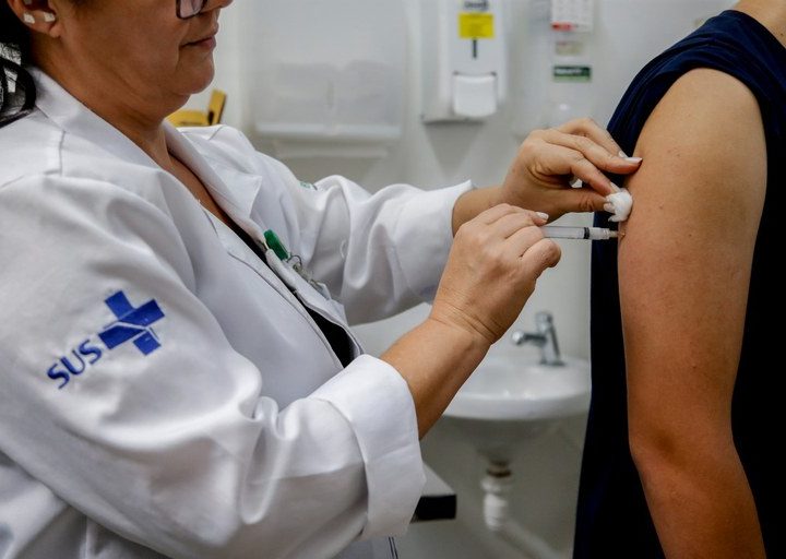 Vacinação contra HPV é prorrogada até dezembro de 2025 para adolescentes de 15 a 19 anos