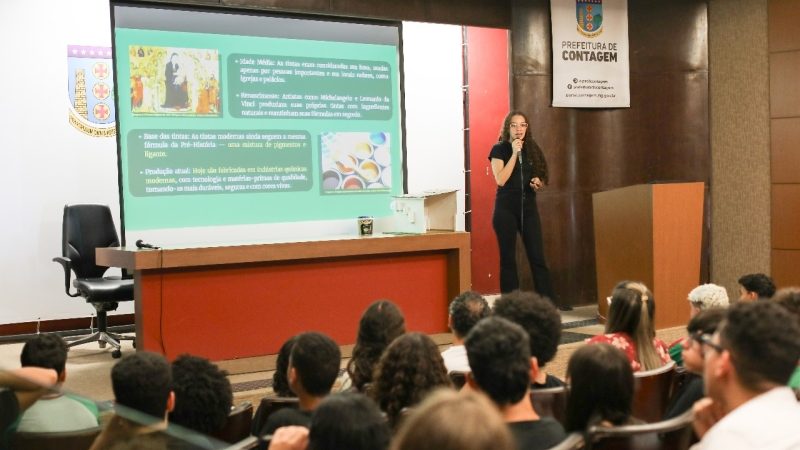 Alunos da Funec apresentam produtos desenvolvidos em projetos de Química