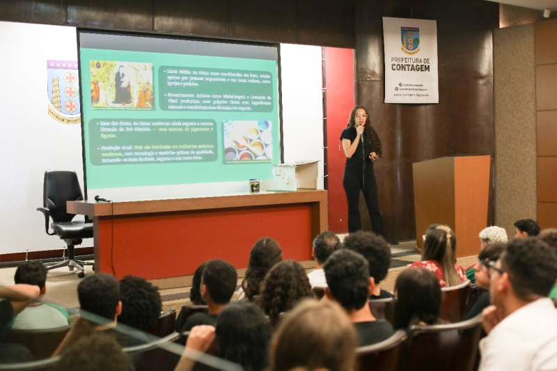 Alunos da Funec apresentam produtos desenvolvidos em projetos de Química
