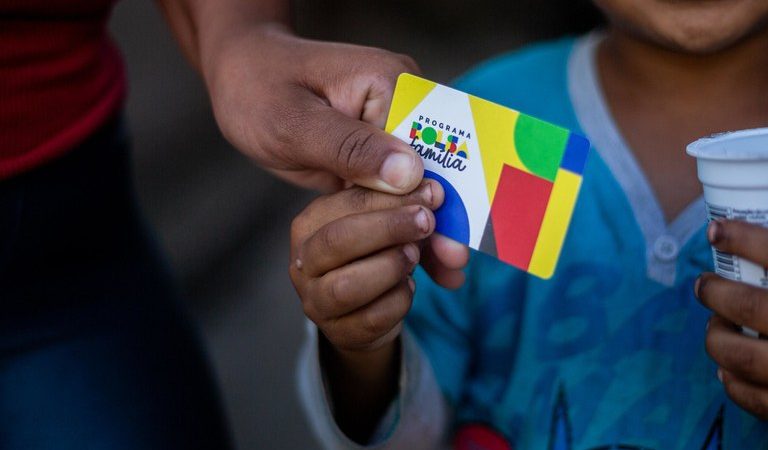 Em 12 anos, quase metade dos jovens do Bolsa Família atingiu a autonomia e deixou o Cadastro Único, revela pesquisa