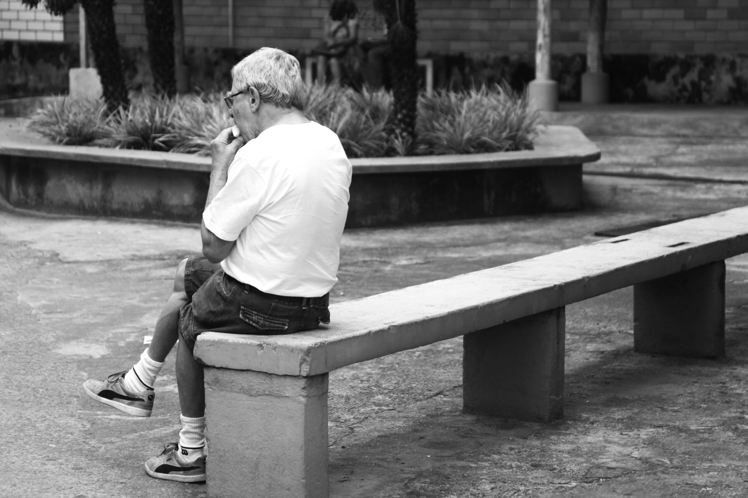 Pesquisa da UFMG aponta que 34% dos idosos em áreas urbanas apresentam sintomas depressivos