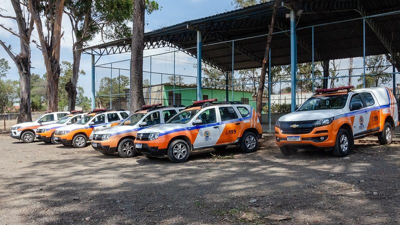 Defesa Civil faz alertas sobre chuvas por SMS aos moradores de Contagem