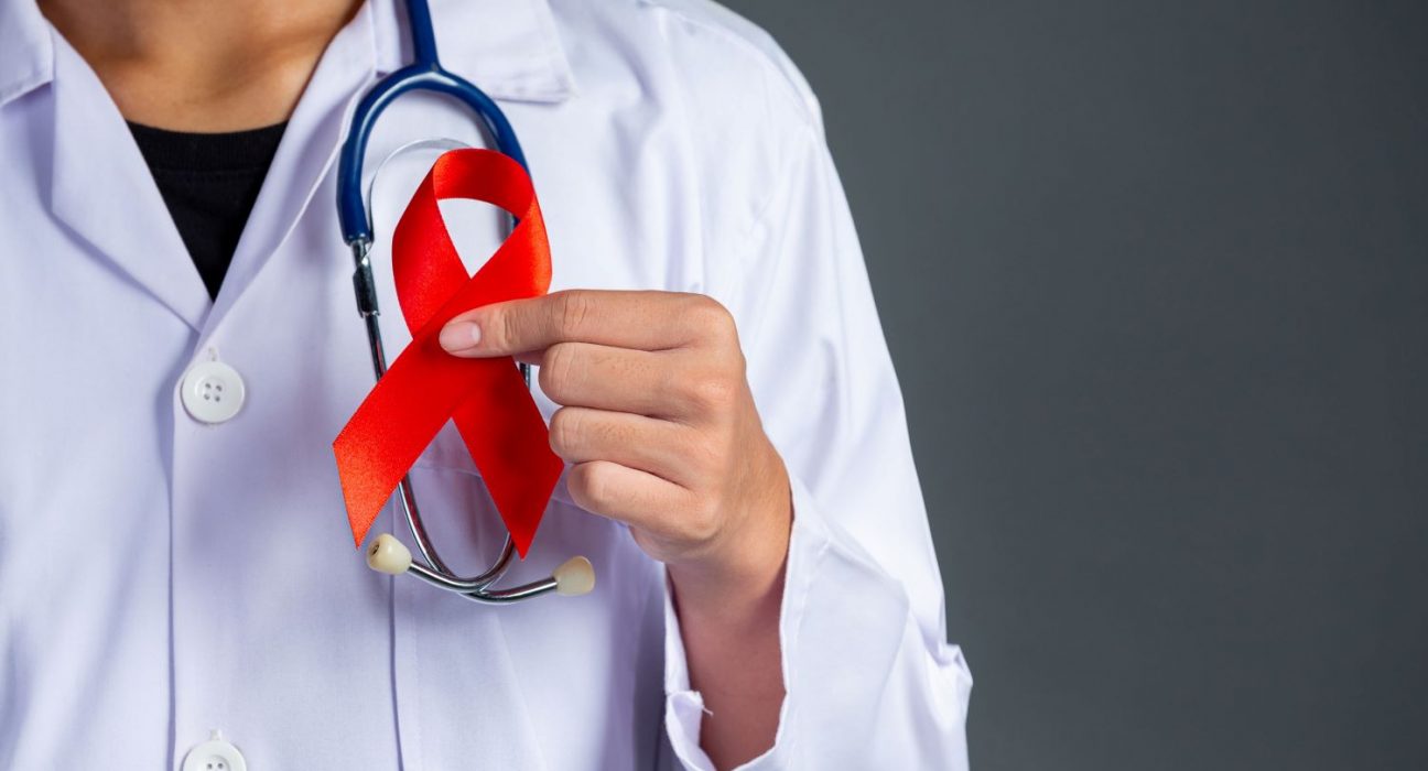 Dezembro Vermelho: Brasil acompanha escalada mundial da sífilis e registra novos aumentos em 2025